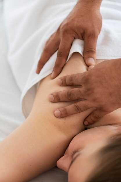 Как правильно выполнять лечебный массаж спины