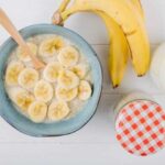 Делюсь 9 маленькими диетическими хитростями, чтобы употреблять как можно меньше калорий: используйте перетертый банан вместо масла