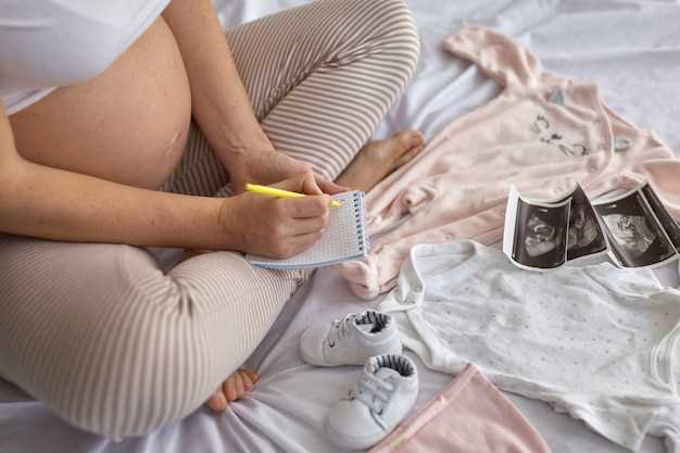 Какие симптомы сопровождают мажущие бежевые выделения при беременности