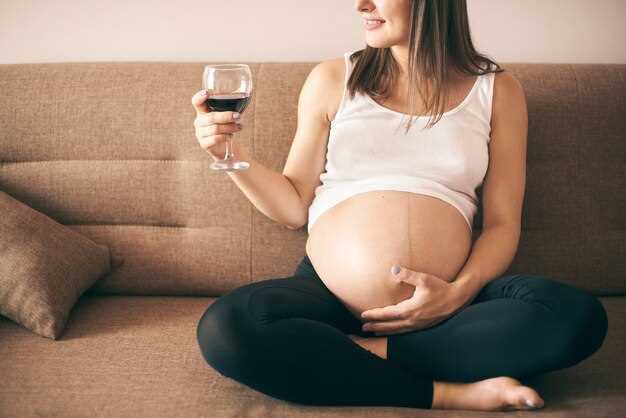 Миф или правда: можно ли пить вино во время беременности?