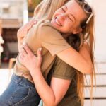 От уровня окситоцина зависит наше счастье: как повысить его при помощи обниманий