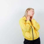 Плотный желтовато-белый налет на языке: причины и возможные заболевания