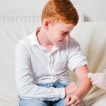 Пониженные уровни лейкоцитов в крови у детей: причины, симптомы и лечение