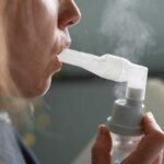Причины и лечение белых выделений с запахом